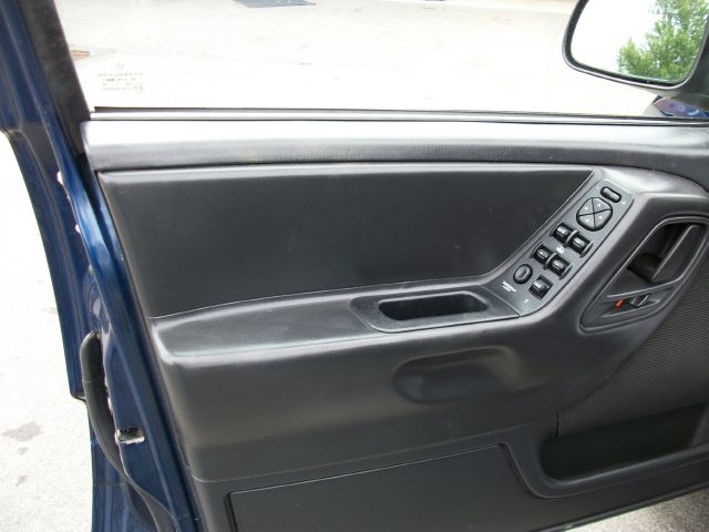 Jeep Grand Cherokee 2002 photo 5