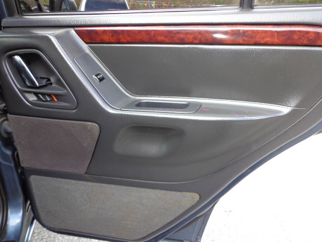 Jeep Grand Cherokee 2002 photo 24