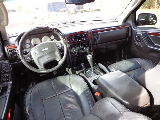 Jeep Grand Cherokee 2002 photo 3