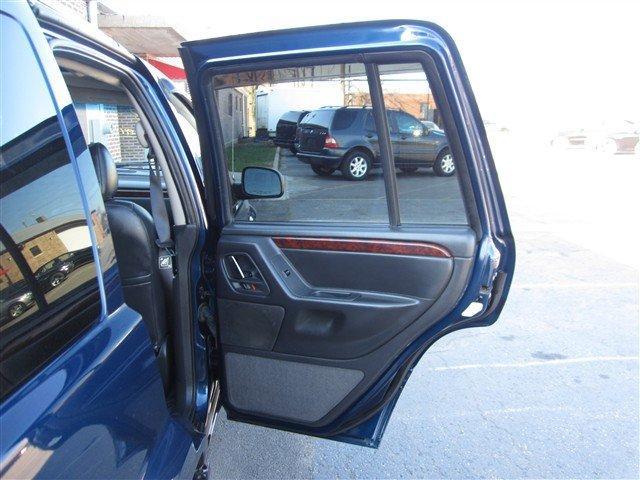 Jeep Grand Cherokee 2002 photo 2