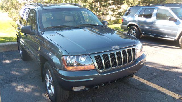 Jeep Grand Cherokee 2002 photo 1