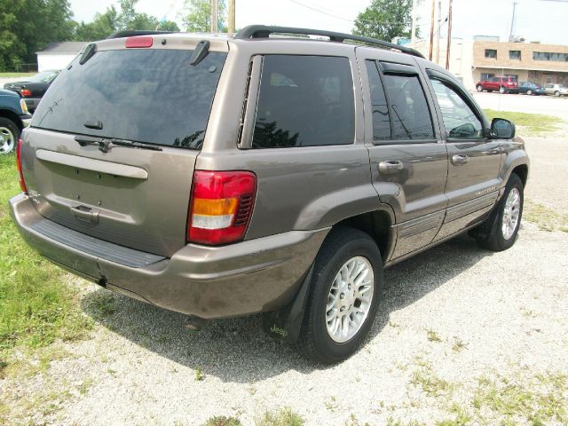 Jeep Grand Cherokee 2002 photo 1