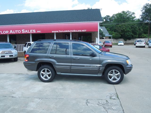 Jeep Grand Cherokee 2002 photo 2