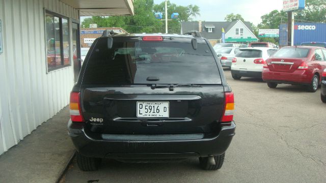 Jeep Grand Cherokee C1500 Scottsdale SUV