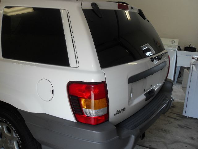 Jeep Grand Cherokee Extended Cab V8 LT W/1lt SUV