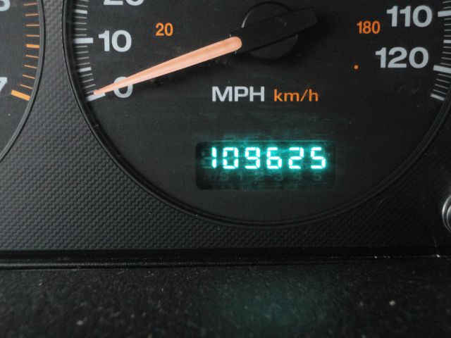 Jeep Grand Cherokee LS SUV