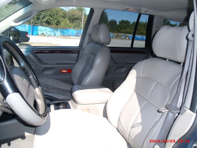 Jeep Grand Cherokee 2002 photo 2