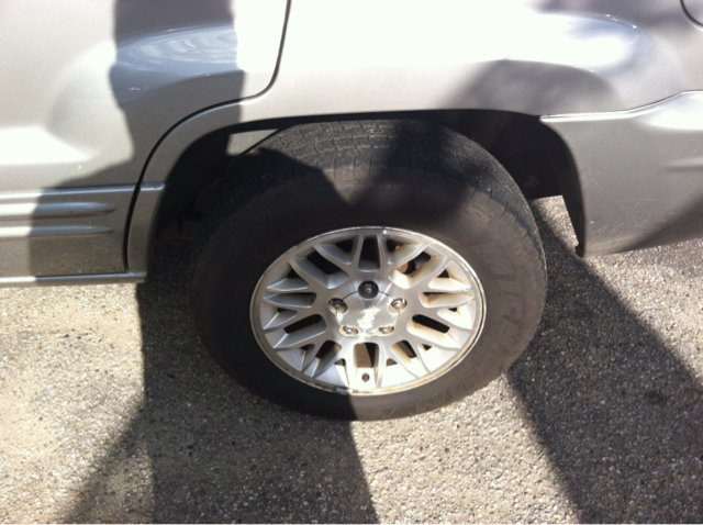 Jeep Grand Cherokee 2002 photo 1