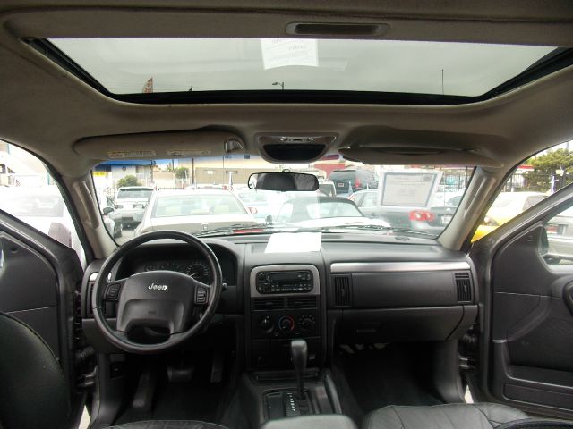 Jeep Grand Cherokee 2002 photo 9