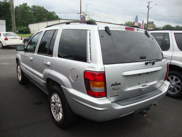 Jeep Grand Cherokee Super SUV