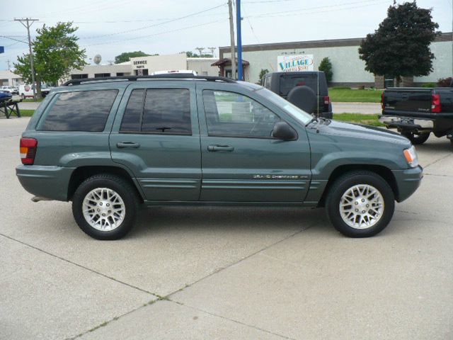 Jeep Grand Cherokee 2002 photo 4