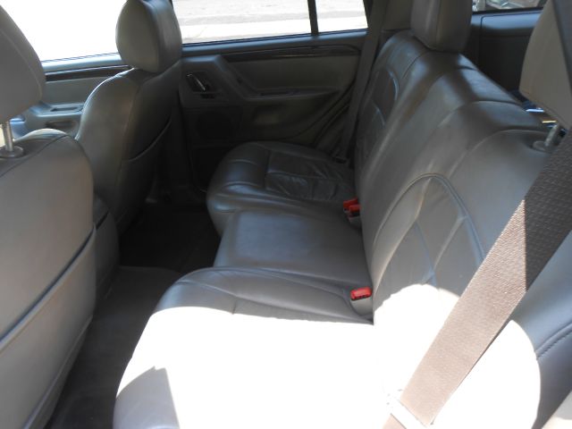 Jeep Grand Cherokee 2003 photo 2