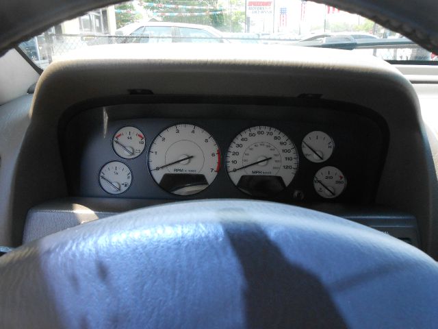 Jeep Grand Cherokee 2003 photo 36