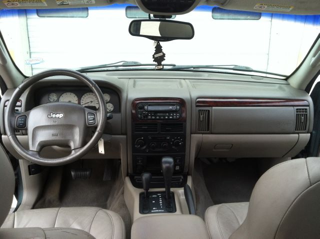 Jeep Grand Cherokee 2003 photo 1