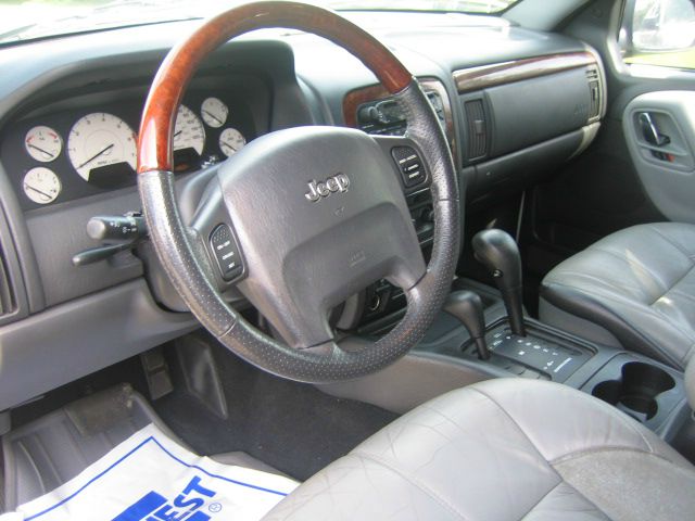 Jeep Grand Cherokee 2003 photo 2