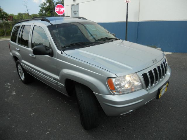 Jeep Grand Cherokee 2003 photo 1