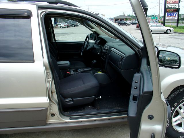 Jeep Grand Cherokee 2003 photo 2