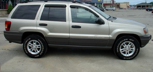 Jeep Grand Cherokee 2003 photo 3
