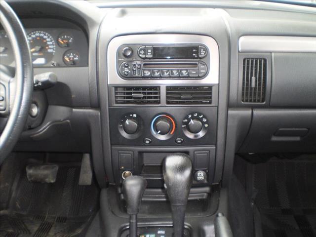 Jeep Grand Cherokee 2003 photo 2