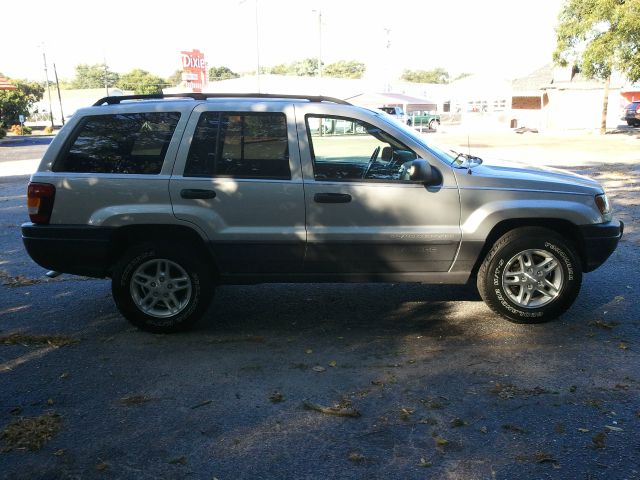 Jeep Grand Cherokee 2003 photo 1