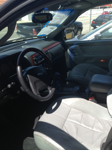 Jeep Grand Cherokee 2003 photo 3