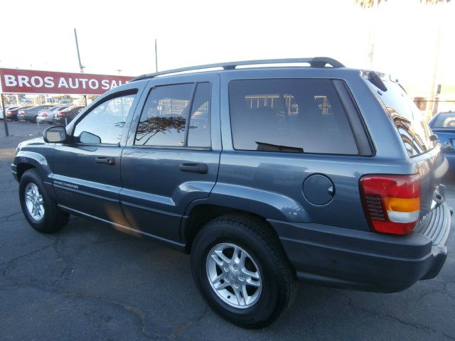 Jeep Grand Cherokee 2003 photo 2