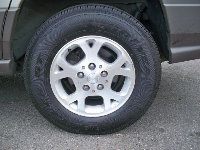 Jeep Grand Cherokee 2003 photo 17
