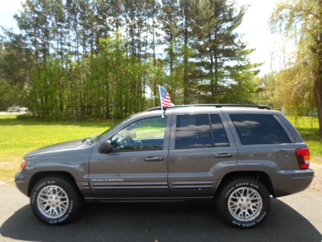Jeep Grand Cherokee 2003 photo 2