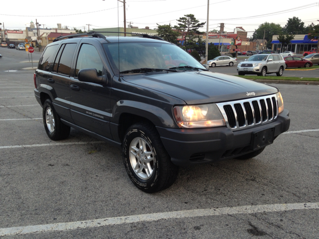 Jeep Grand Cherokee 2003 photo 2
