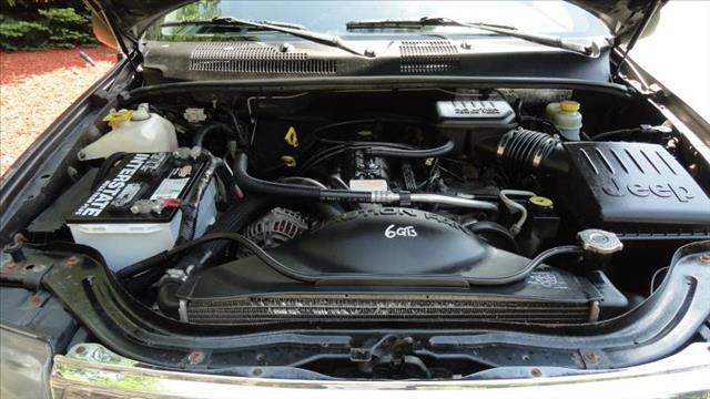 Jeep Grand Cherokee 2003 photo 3