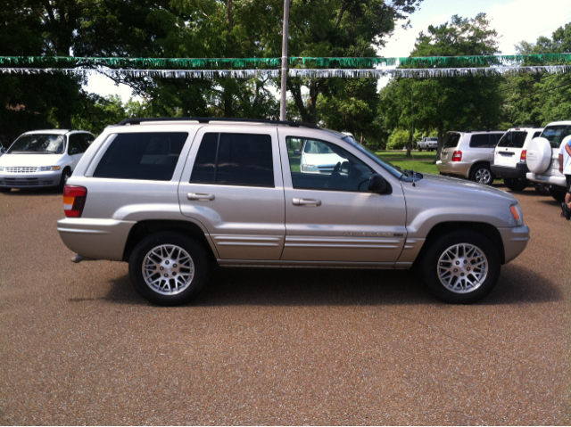 Jeep Grand Cherokee 2003 photo 2