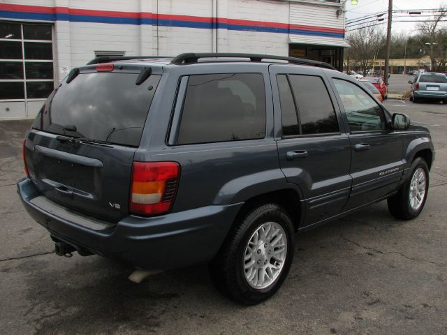 Jeep Grand Cherokee 2003 photo 3