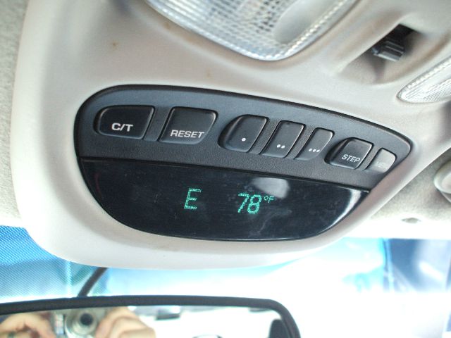 Jeep Grand Cherokee 2004 photo 8