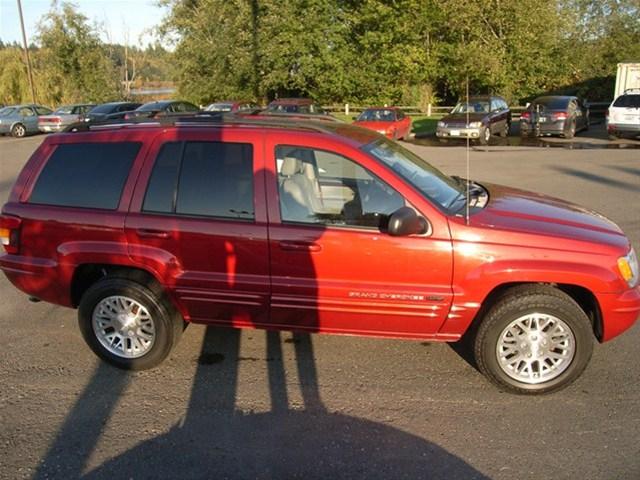Jeep Grand Cherokee 2004 photo 2