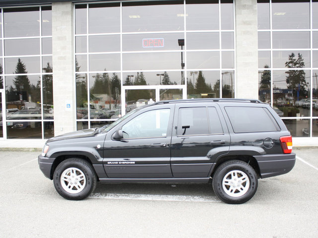 Jeep Grand Cherokee 2004 photo 1