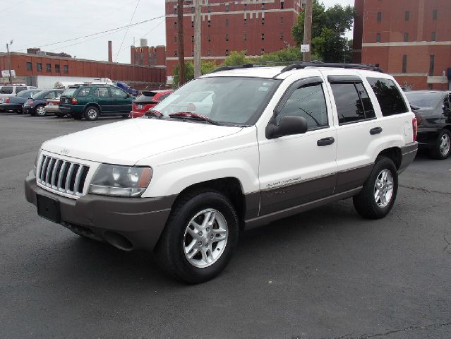 Jeep Grand Cherokee 2004 photo 1