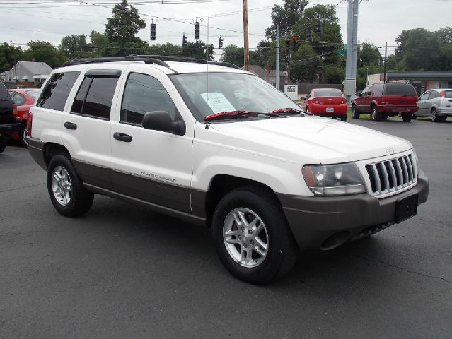 Jeep Grand Cherokee 2004 photo 2