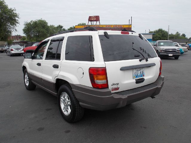 Jeep Grand Cherokee 2004 photo 3