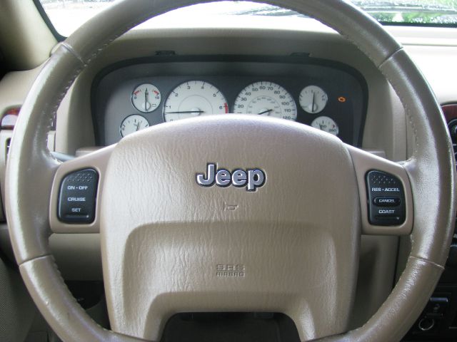 Jeep Grand Cherokee 2004 photo 17