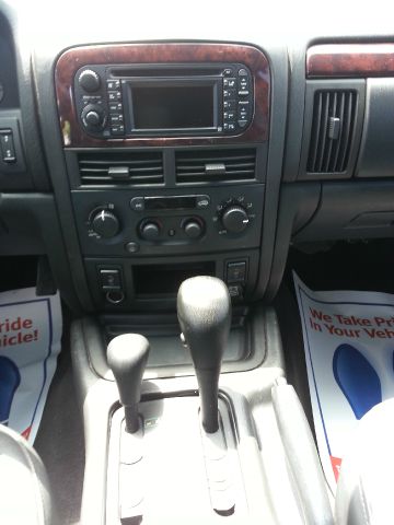 Jeep Grand Cherokee Super SUV