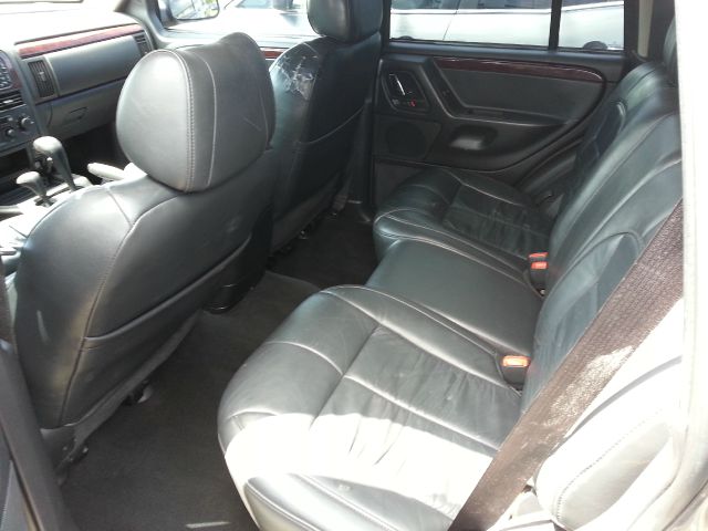 Jeep Grand Cherokee 2004 photo 4