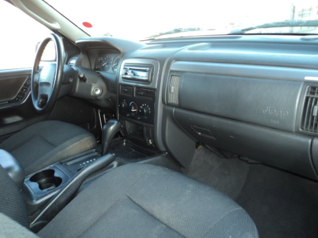 Jeep Grand Cherokee 2004 photo 2