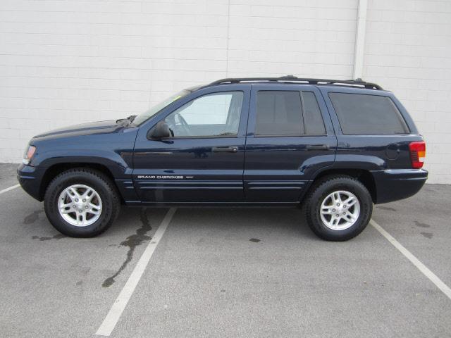 Jeep Grand Cherokee 2004 photo 2