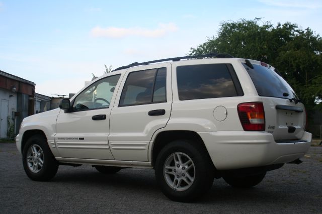 Jeep Grand Cherokee 2004 photo 1