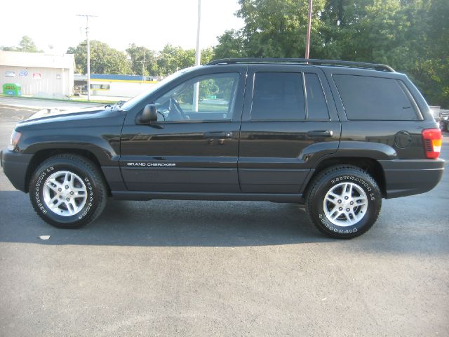 Jeep Grand Cherokee 2004 photo 3