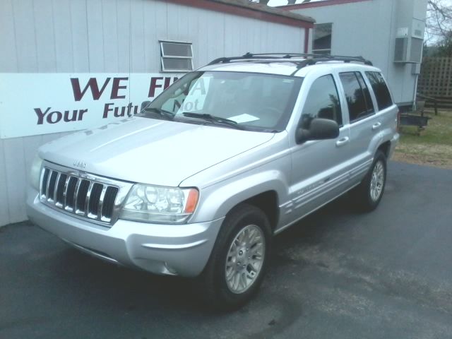 Jeep Grand Cherokee 2004 photo 2