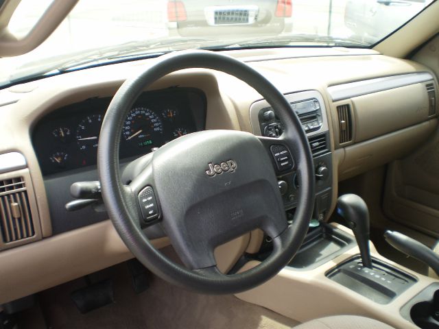 Jeep Grand Cherokee 2004 photo 2