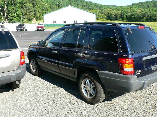 Jeep Grand Cherokee 2004 photo 2