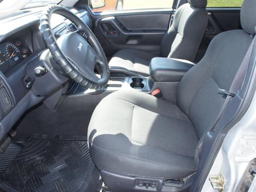 Jeep Grand Cherokee 2004 photo 2