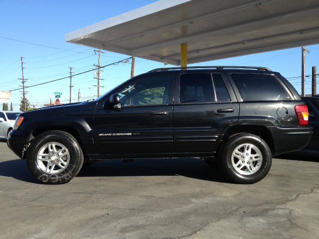 Jeep Grand Cherokee 2004 photo 2